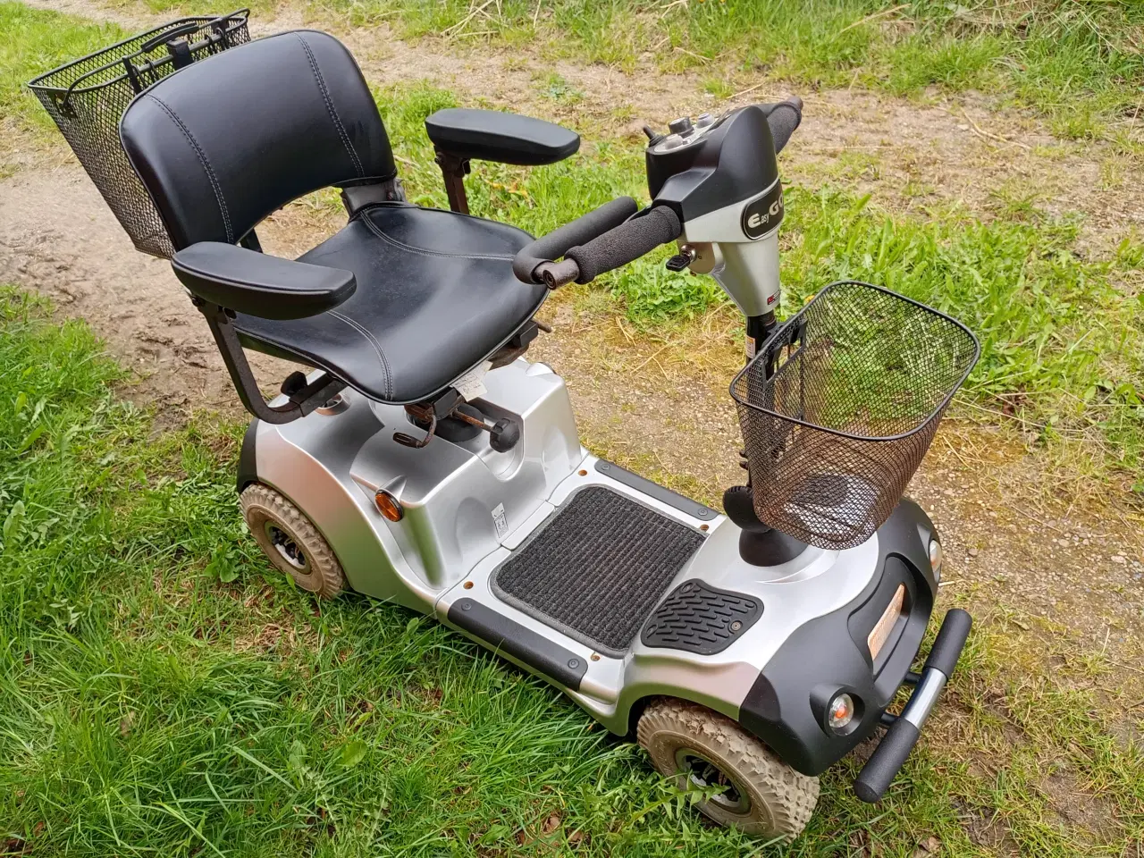 Billede 2 - EasyGo M4Bjr 4-hjulet elscooter 