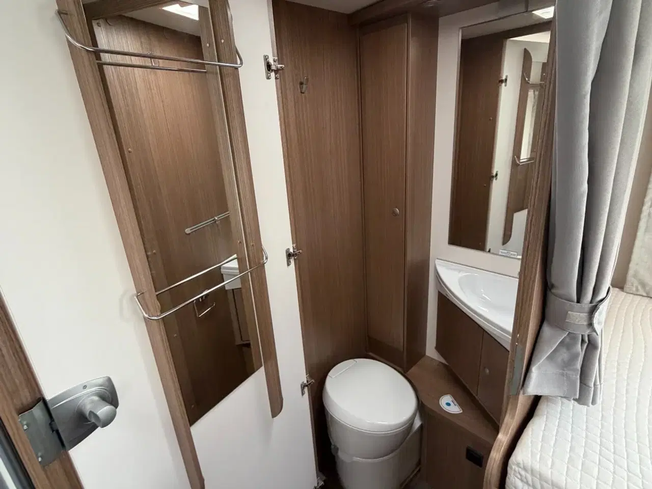 Billede 12 - Carado I447 2,2 JTD Edition 15