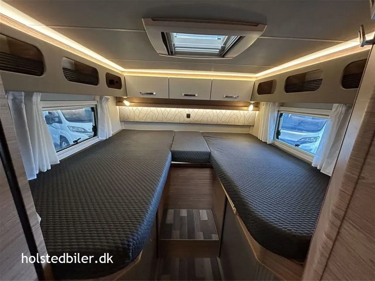 Billede 13 - 2023 - Weinsberg Pepper Edition MEG 640 Suite   Mercedes og 4 sovepladser.