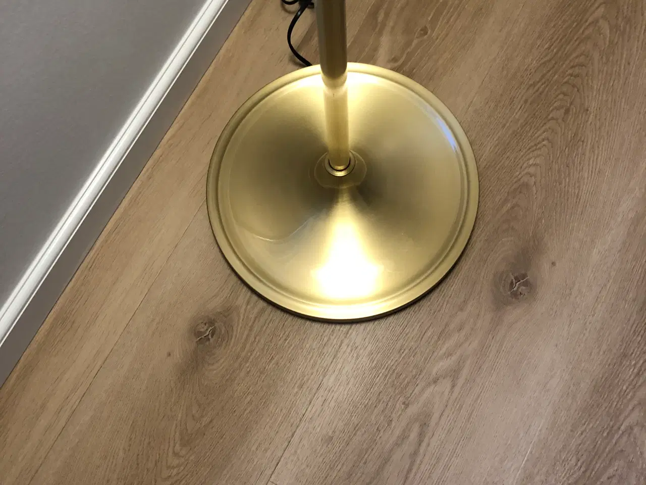 Billede 4 - Le Klint messing standerlampe Model 339