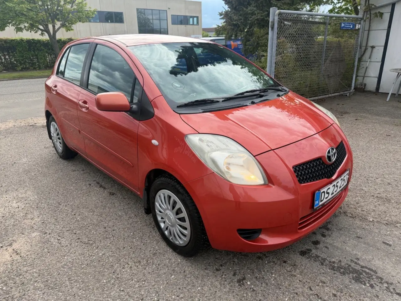 Billede 6 - Toyota Yaris 1,3 Luna