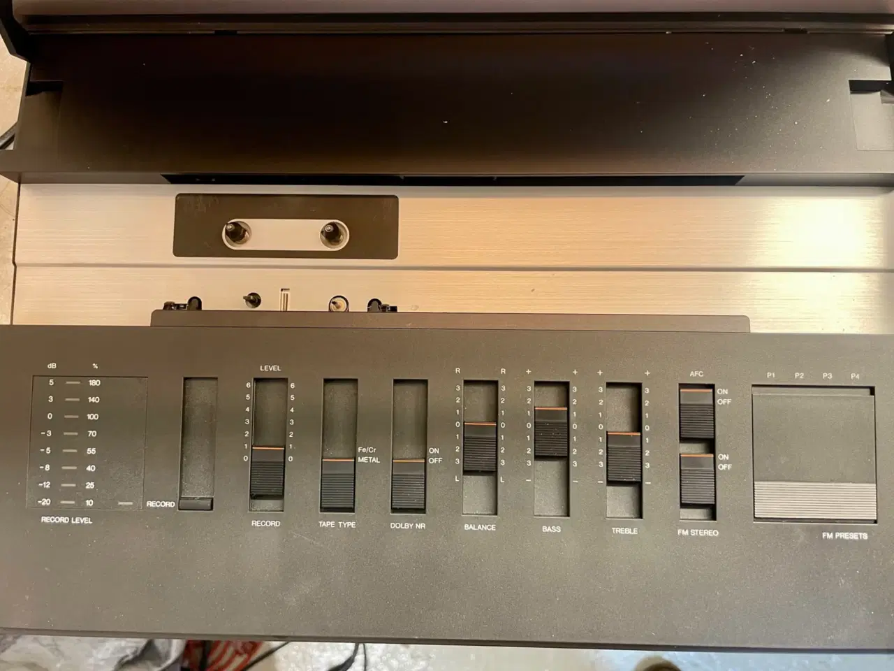 Billede 2 - Beocenter 2100 sælges til lav pris grundet stand. 