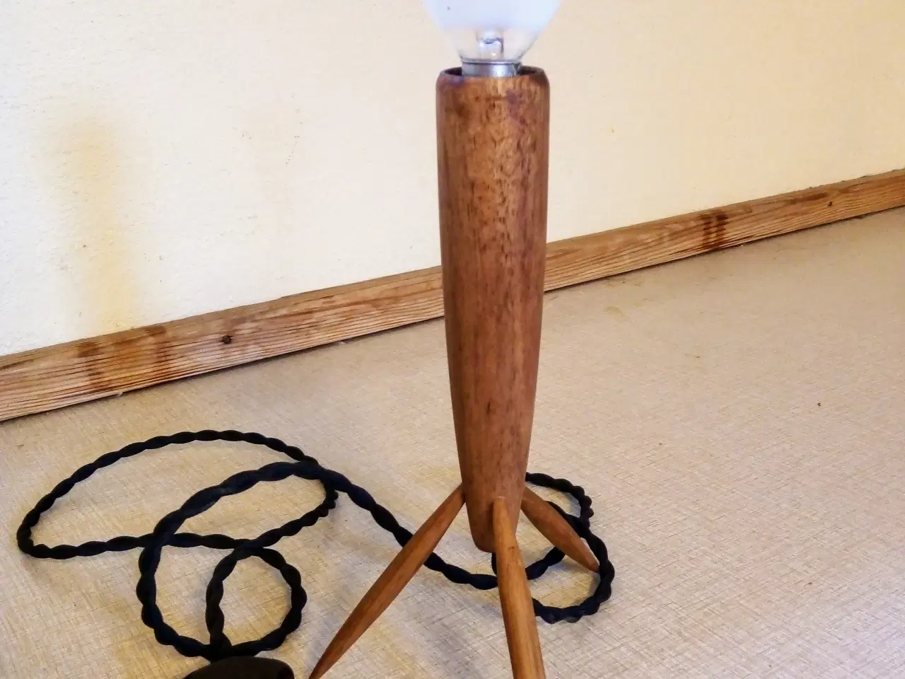 Billede 1 - Lampe i teaktræ teak