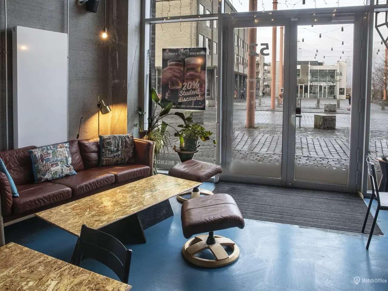 Billede 4 - Centralt beliggende butikslejemål  ved Trekroner Station