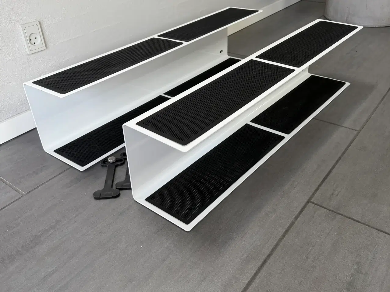 Billede 1 - VIPP 922 hylder large