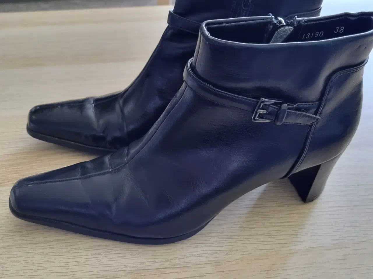 Billede 2 - Vintage sorte støvletter læder fra Afis Shoe Fashi