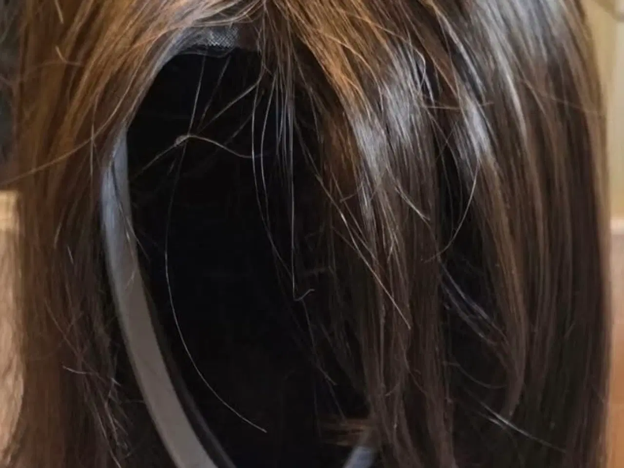 Billede 1 -  Paryk i fiberhår 