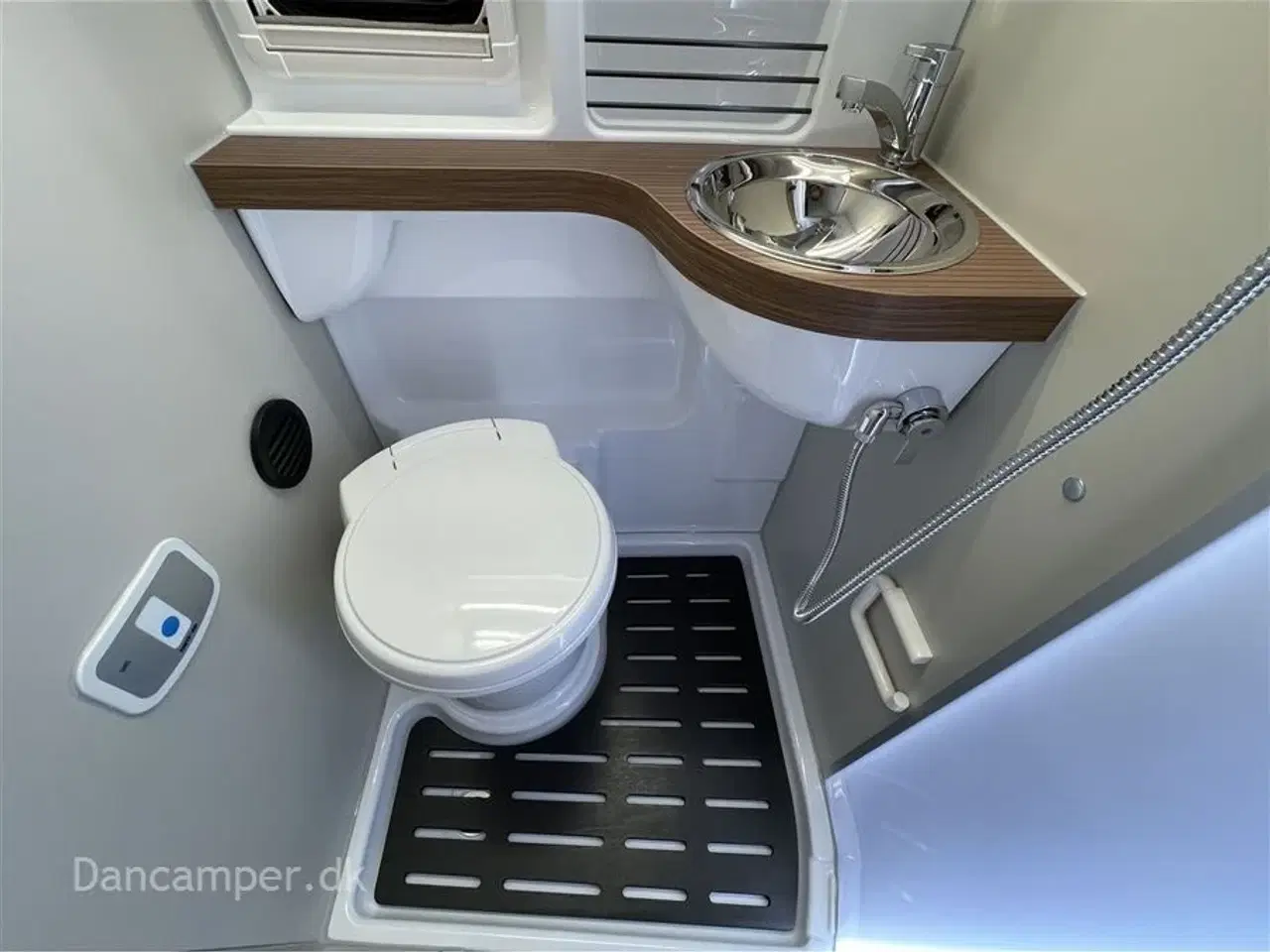 Billede 16 - 2025 - Westfalia Columbus 600 E   MESSEPRIS kr. 999.900,- SPAR kr. 90.000,- Ny 2025 kort model. 140 HK, 8-trins automatgear, adaptiv fartpilot, langsgående soveplads 198/177 * 197