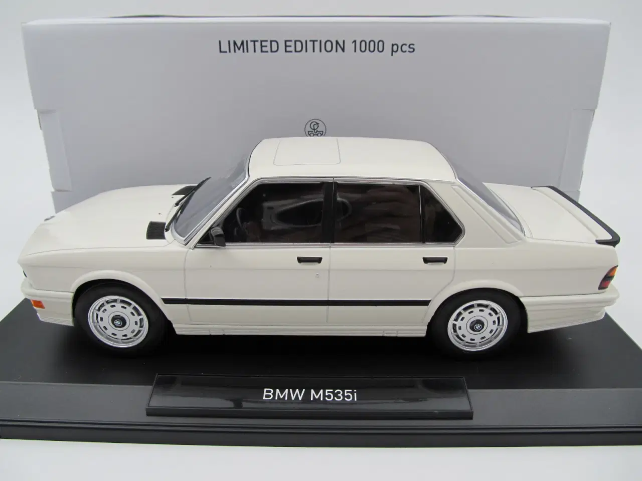 Billede 2 - 1986 BMW M535i E28 Shadow Line 1:18 