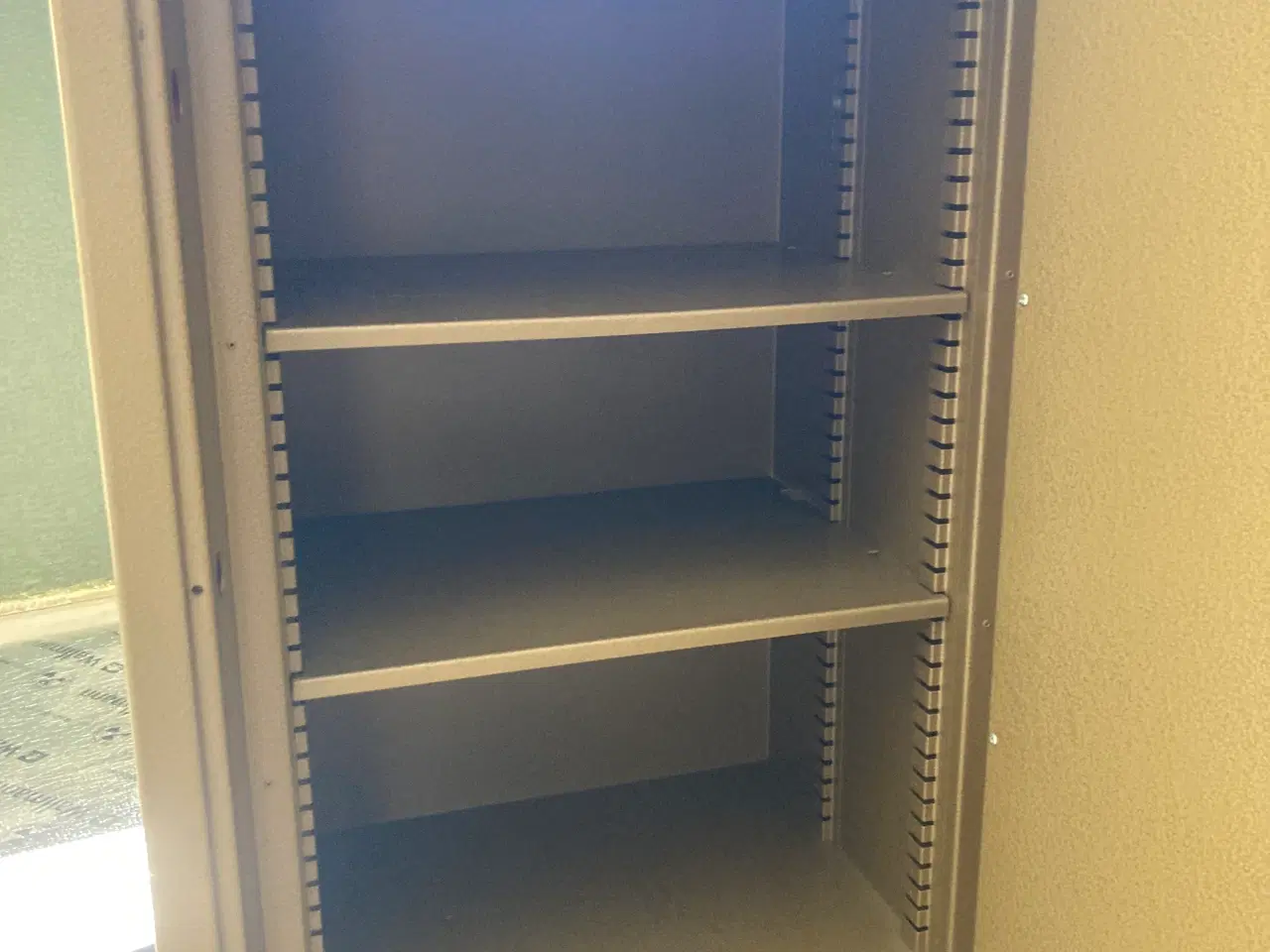 Billede 2 - Pengeskab sælges 