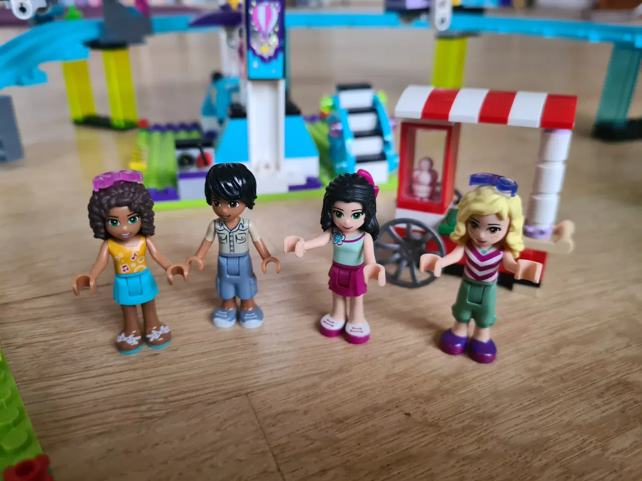 Billede 3 - LEGO Friends 41130 Forlystelsespark - rutsjebane