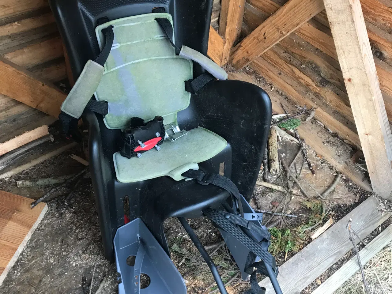 Billede 2 - Gratis Børnesæder med Beslag før Cykel