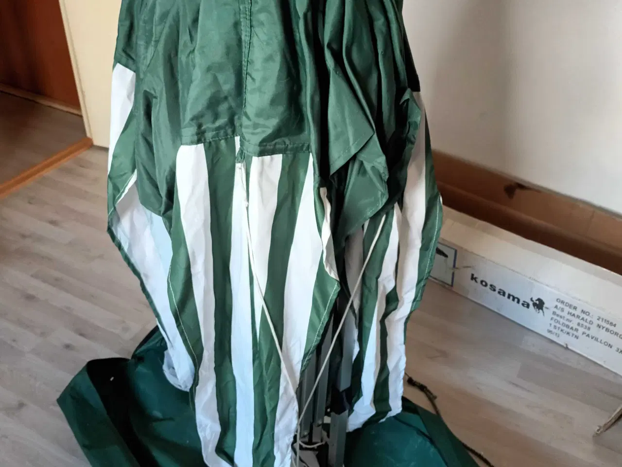 Billede 3 - Foldbar 3x3m pavillion 