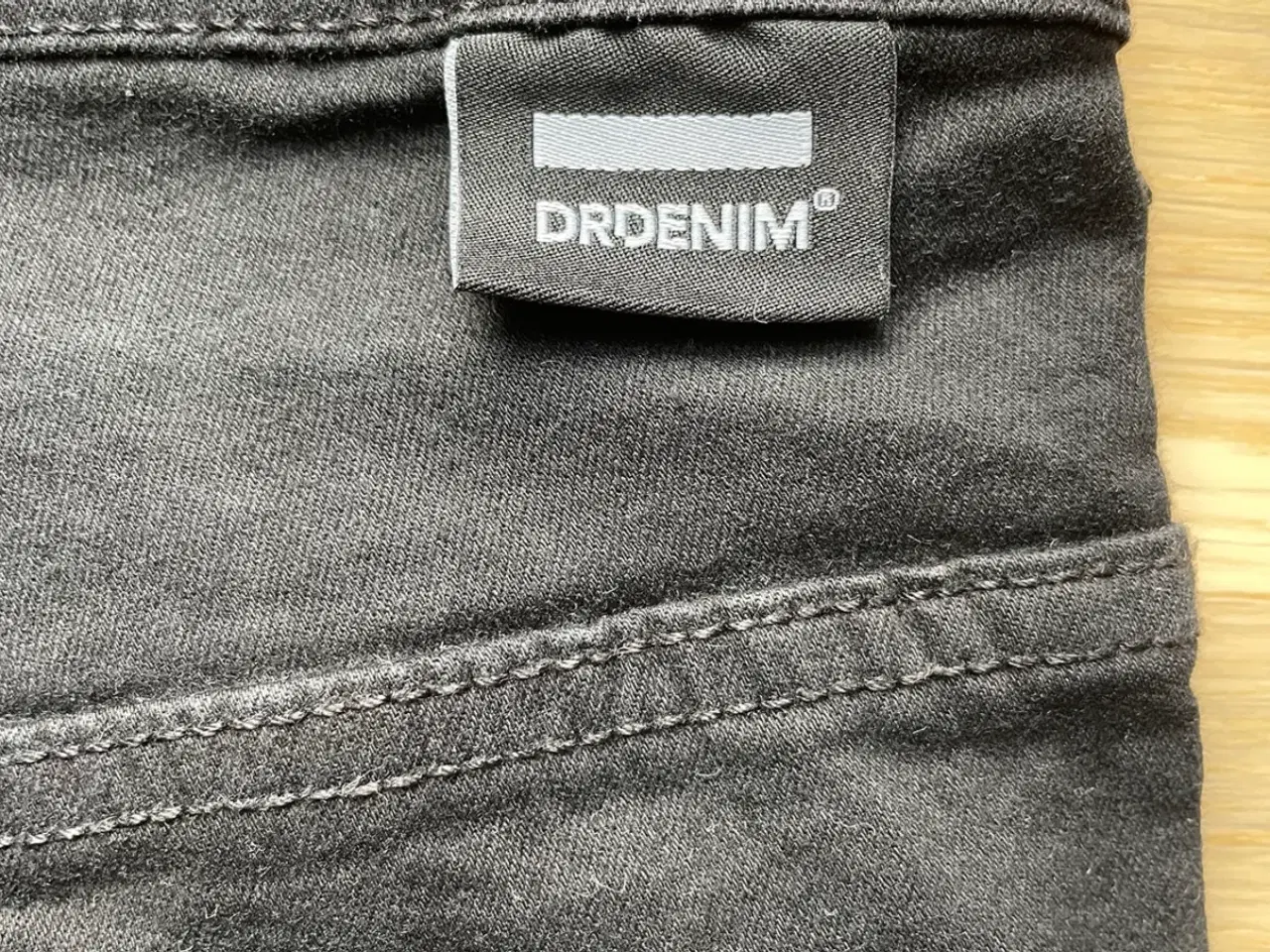 Billede 4 - Dr. Denim sorte bukser