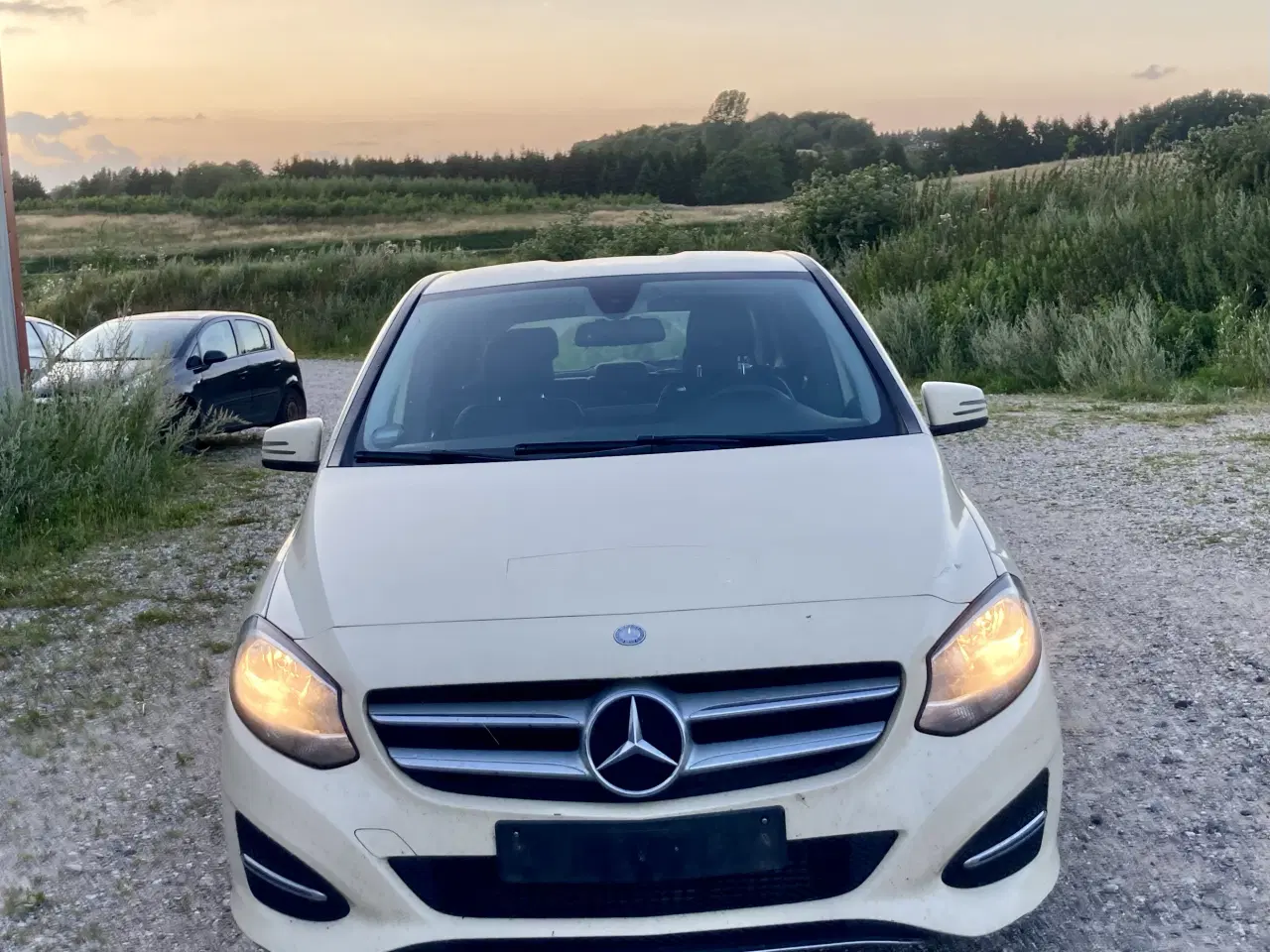 Billede 1 - Mercedes B180 Automatgear 2017