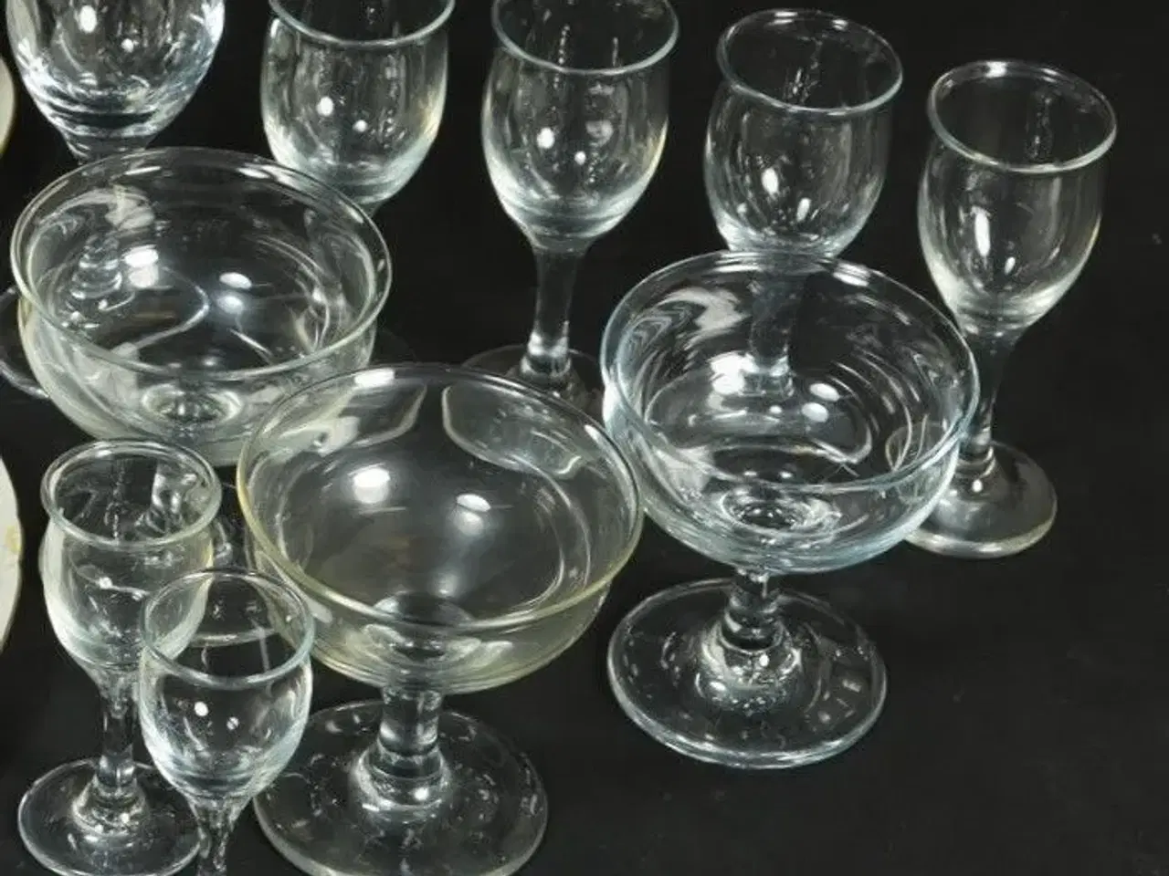 Billede 1 - Idéelle glas fra Holmegaard