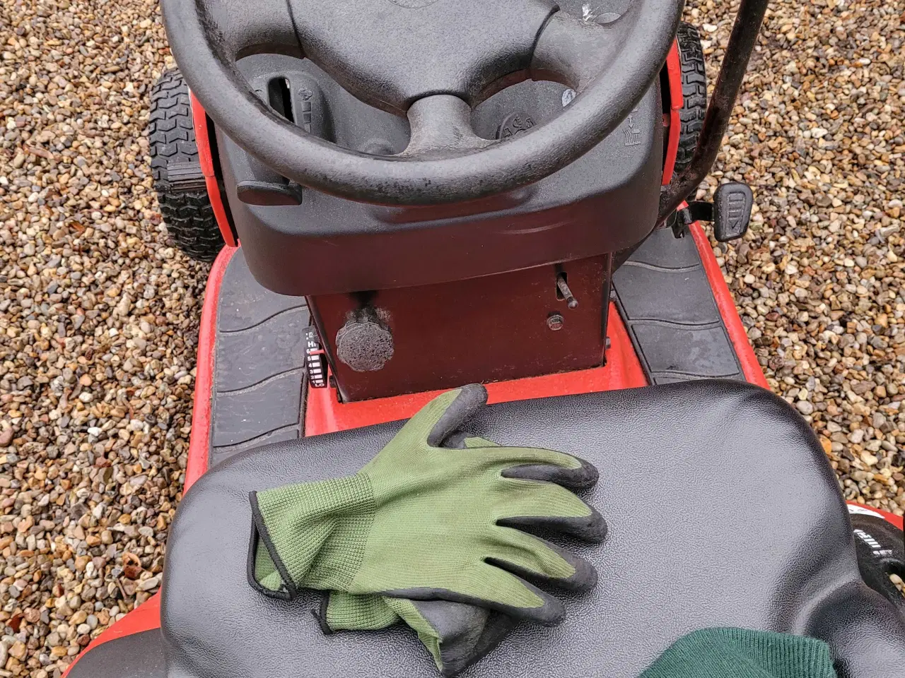 Billede 4 - Stor 48" Havetraktor Jonsered LT Automatic 19