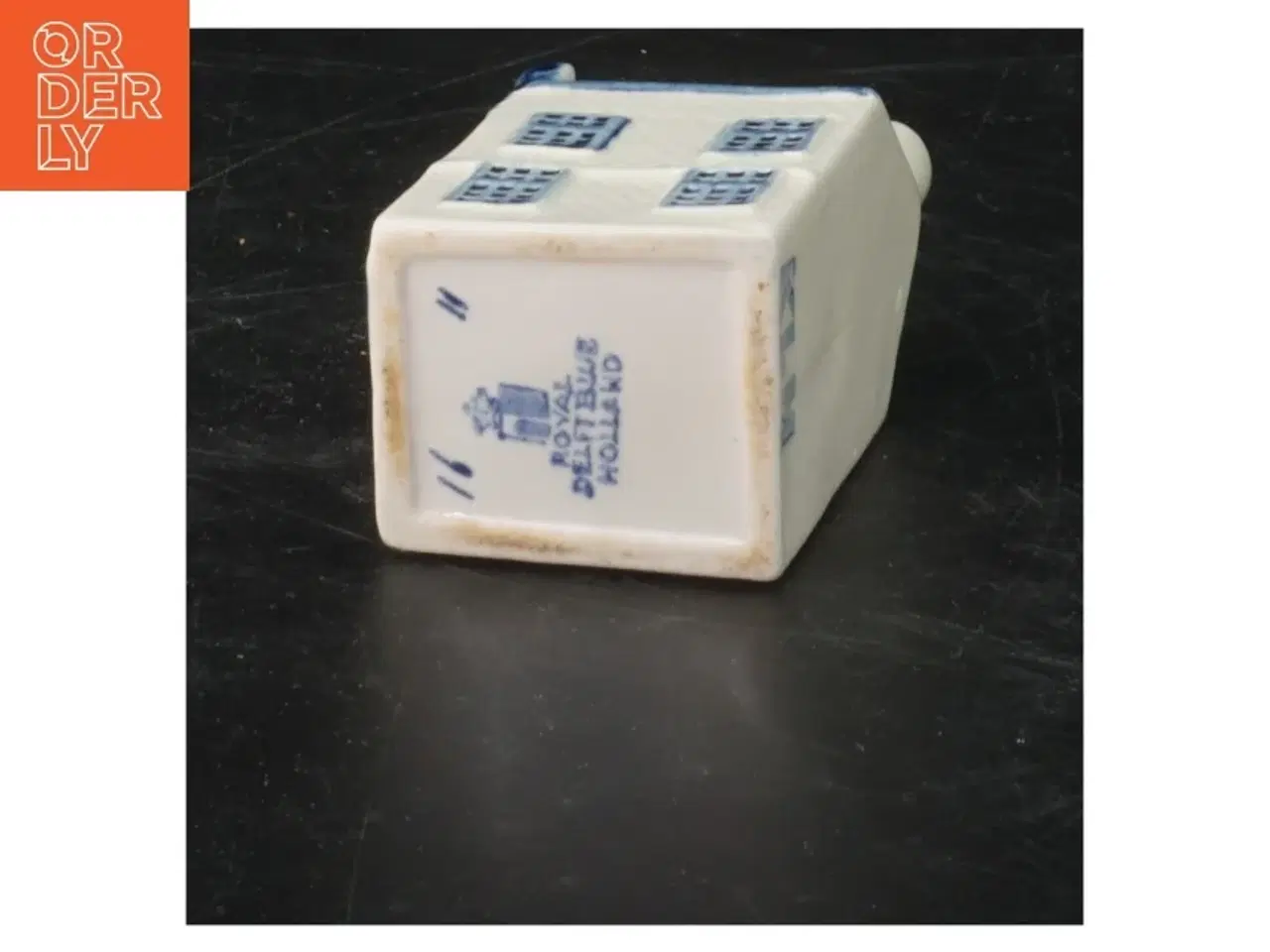 Billede 1 - Keramikhus dekoration fra Royal Delft Blue (str.  9x4,5 cm)