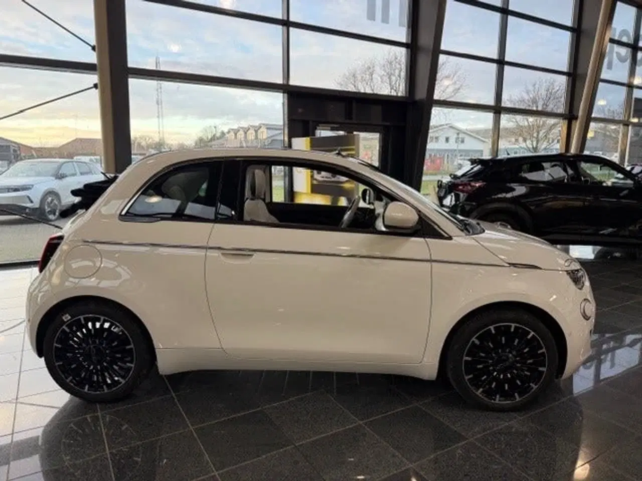 Billede 3 - Fiat 500e 42 Cold la Prima Cabrio