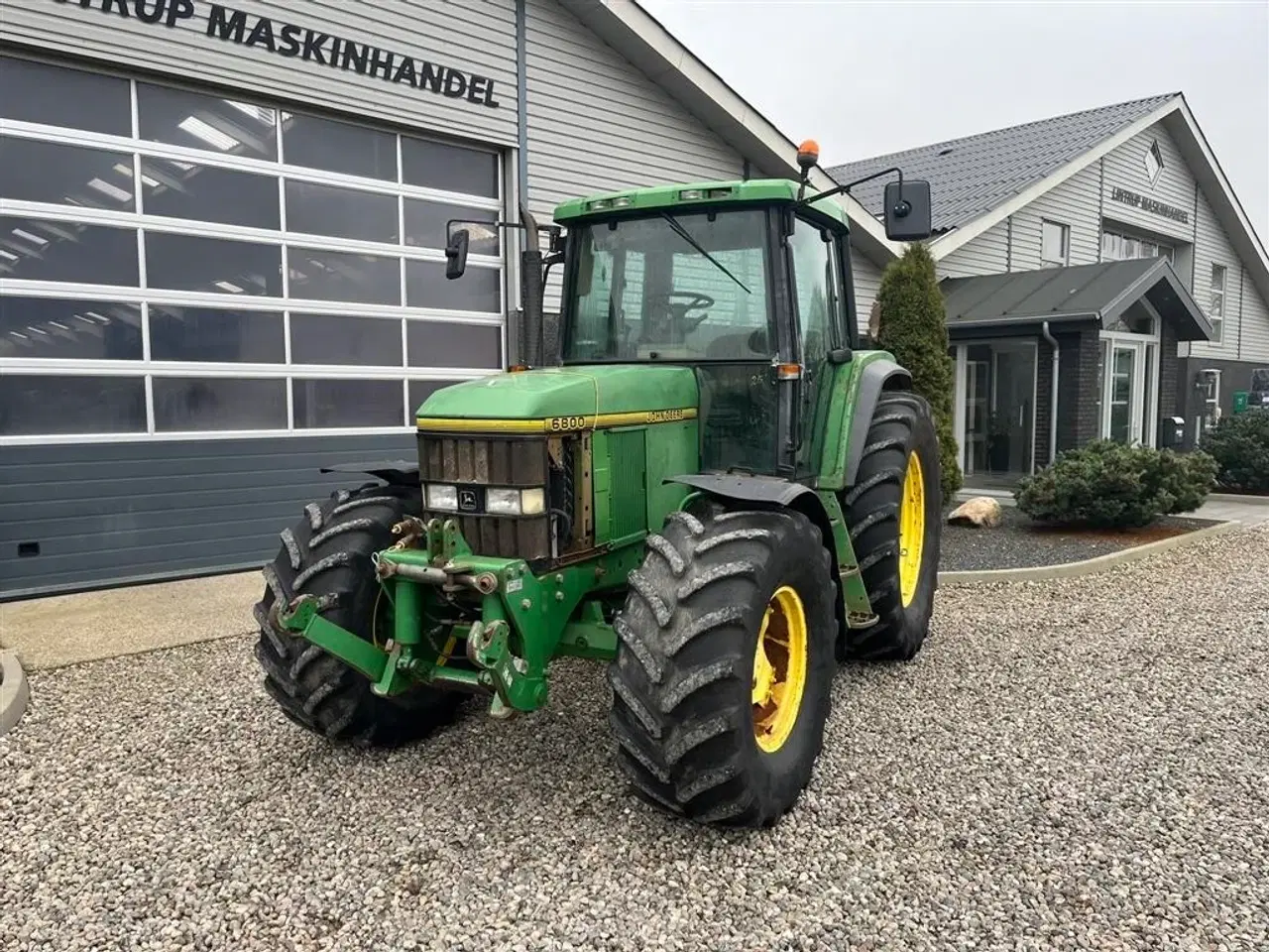 Billede 2 - John Deere 6800 Med frontlift.