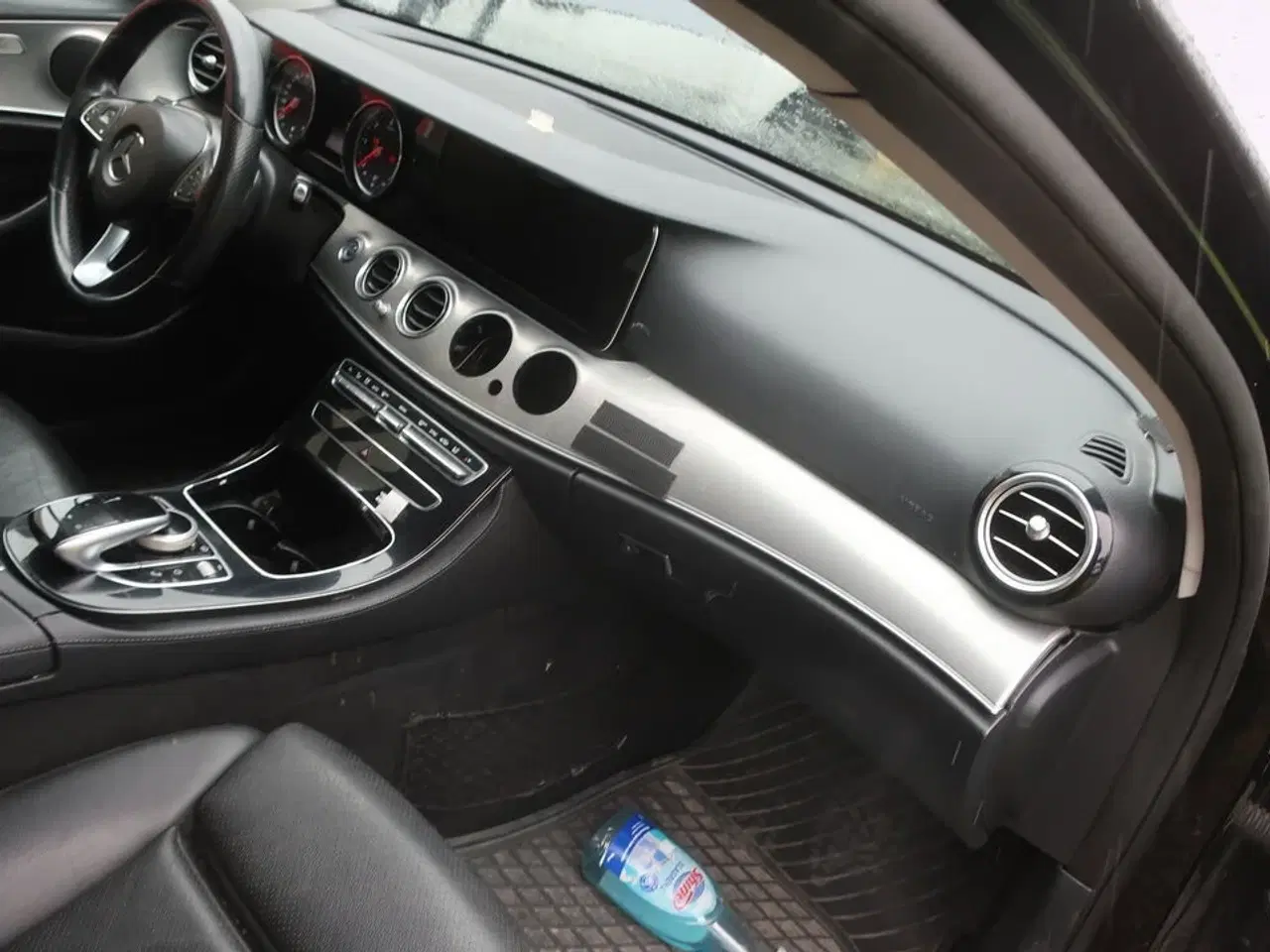 Billede 23 - Personbil MERCEDES E200d (momsfri) (uden afgift)