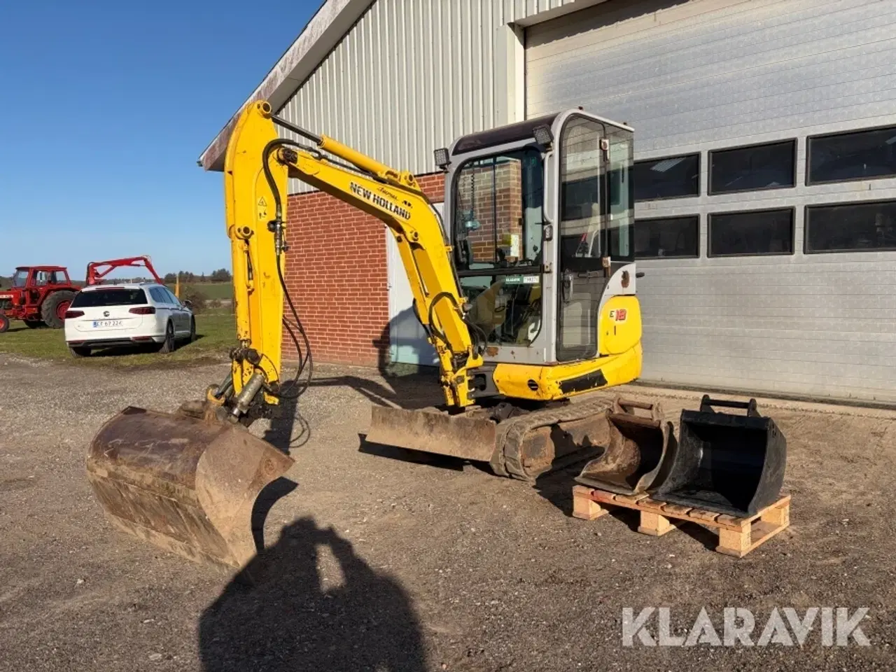 Billede 1 - Gravemaskine New Holland E18C med tiltman og skovlpakke