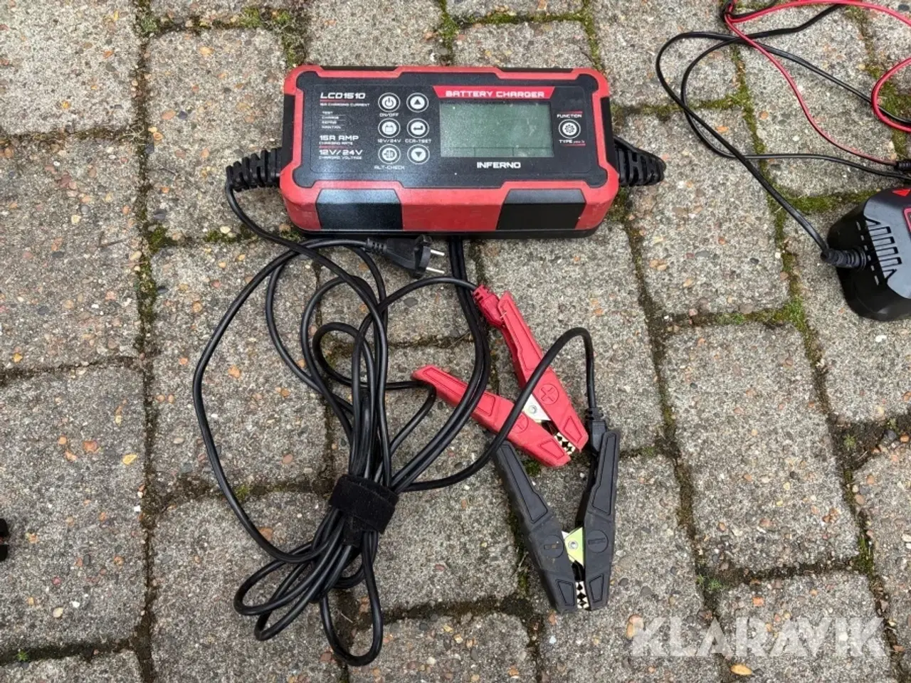 Billede 12 - Bilbatteriopladere 3 styk + startkabler