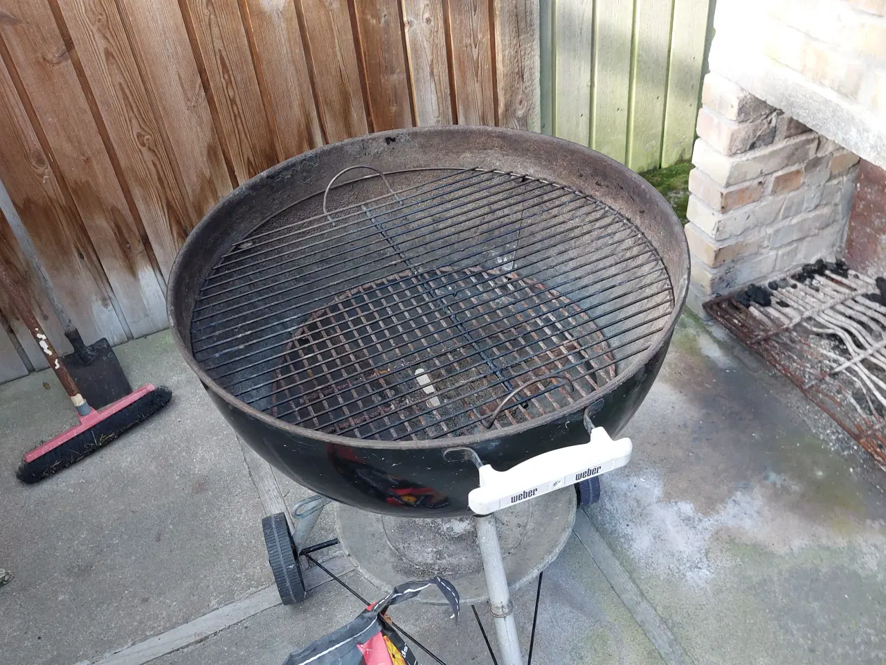 Billede 3 - Weber kulgrill Original Kettle sort 57 cm