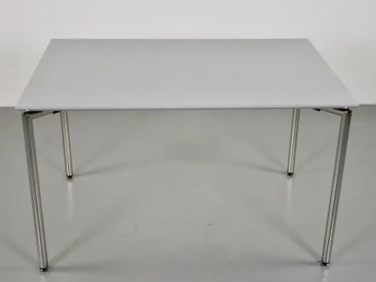 Billede 1 - Konferencebord med grå plade og ben i krom