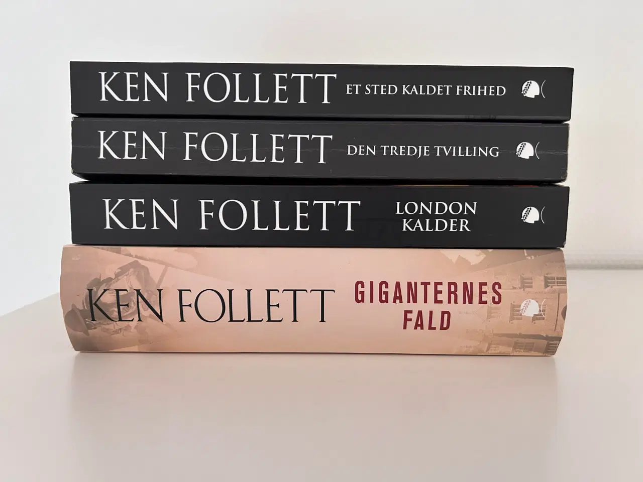 Billede 3 - Ken Follett bog, 4 titler - NYE!