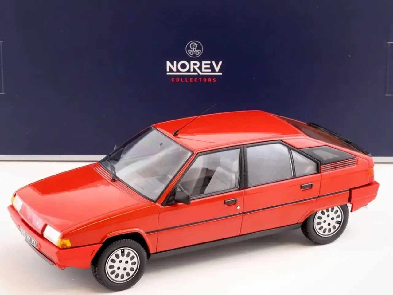 Billede 1 - 1:18 Citroen BX 16 TRS 1983