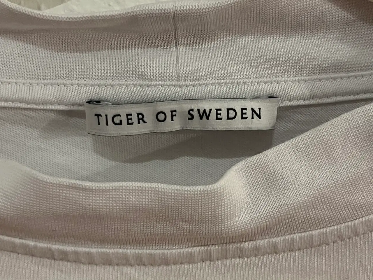 Billede 3 - Bluse Tiger of Sweden
