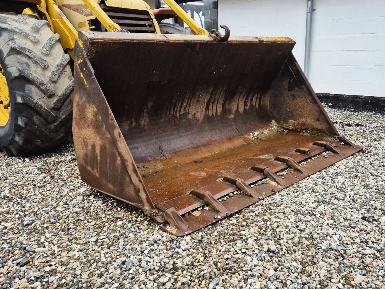 Billede 10 - Hydrema 906B / hy. skift for og bag / skovlsæt / årgang 1997