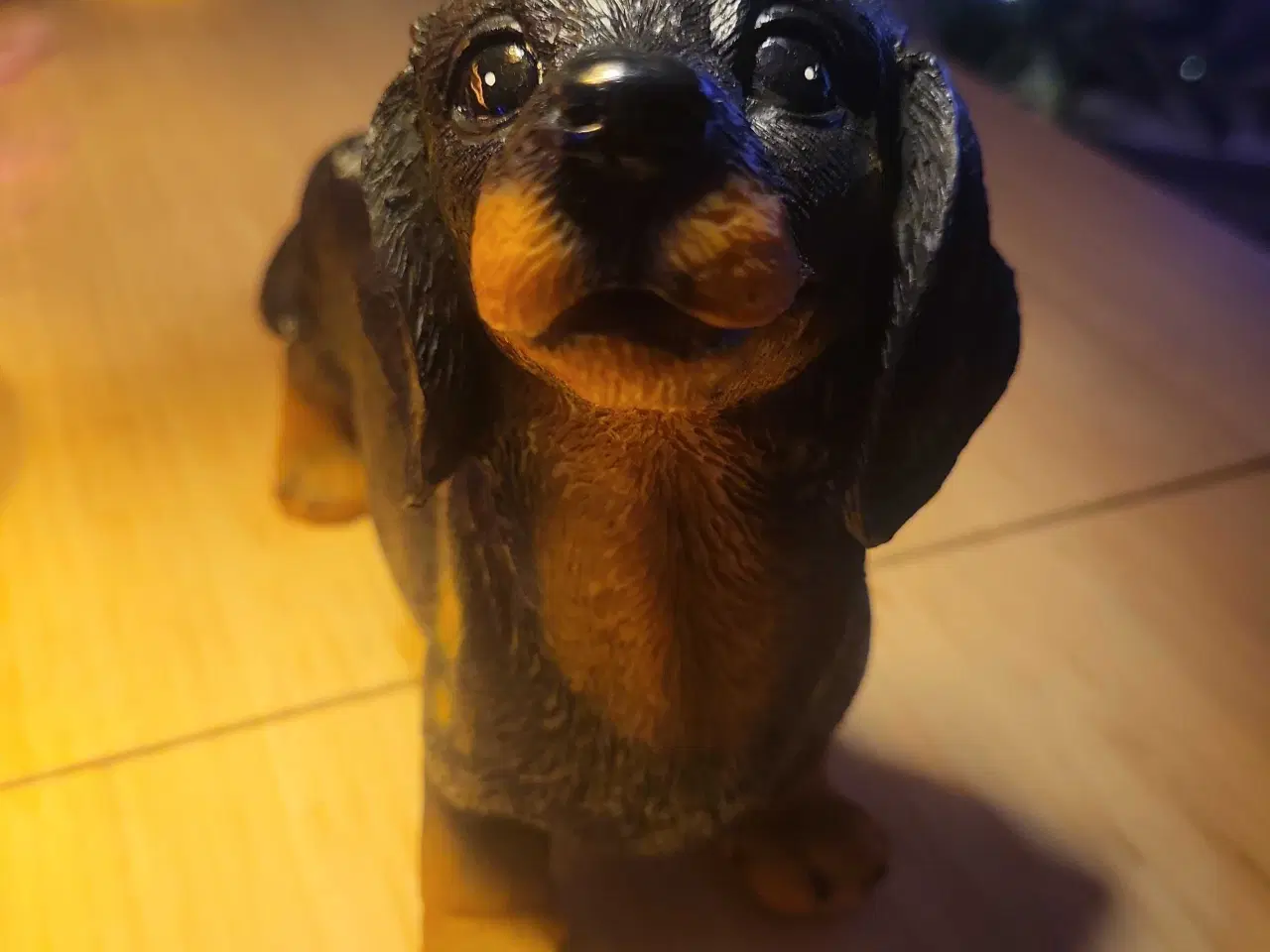 Billede 1 - Lille Gravhundsfigur