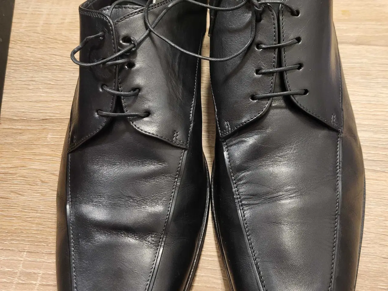Billede 3 - Flotte herresko Hugo Boss