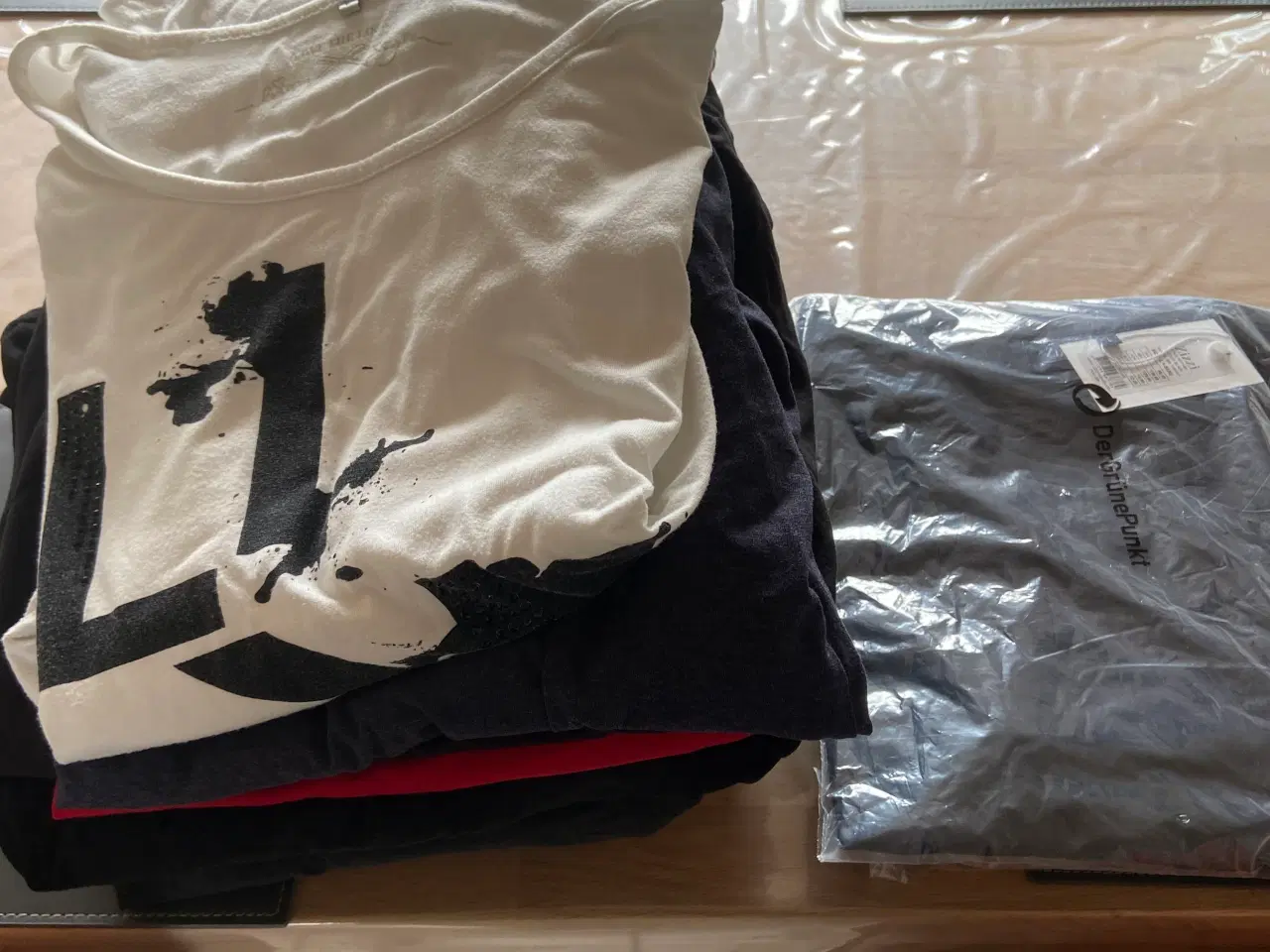 Billede 1 - T-shirr