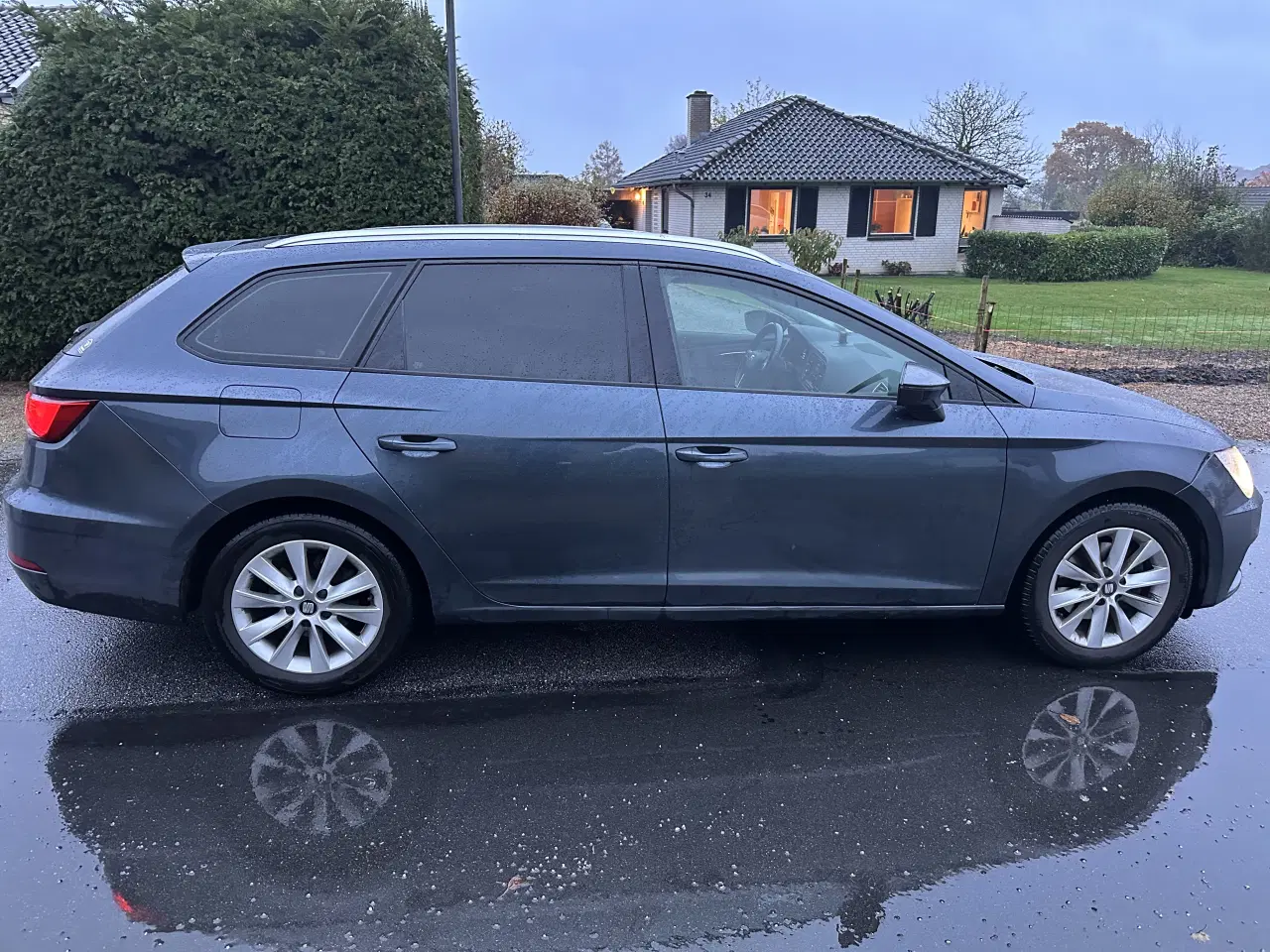 Billede 3 - 16” originale Seat fælge med dæk