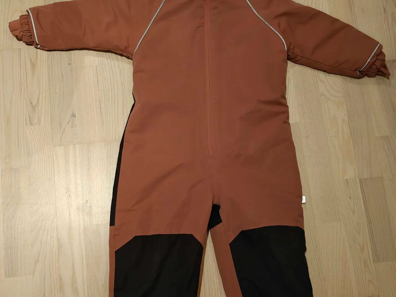 Billede 1 - Flot flyverdragt - så god som ny! ❄️✨