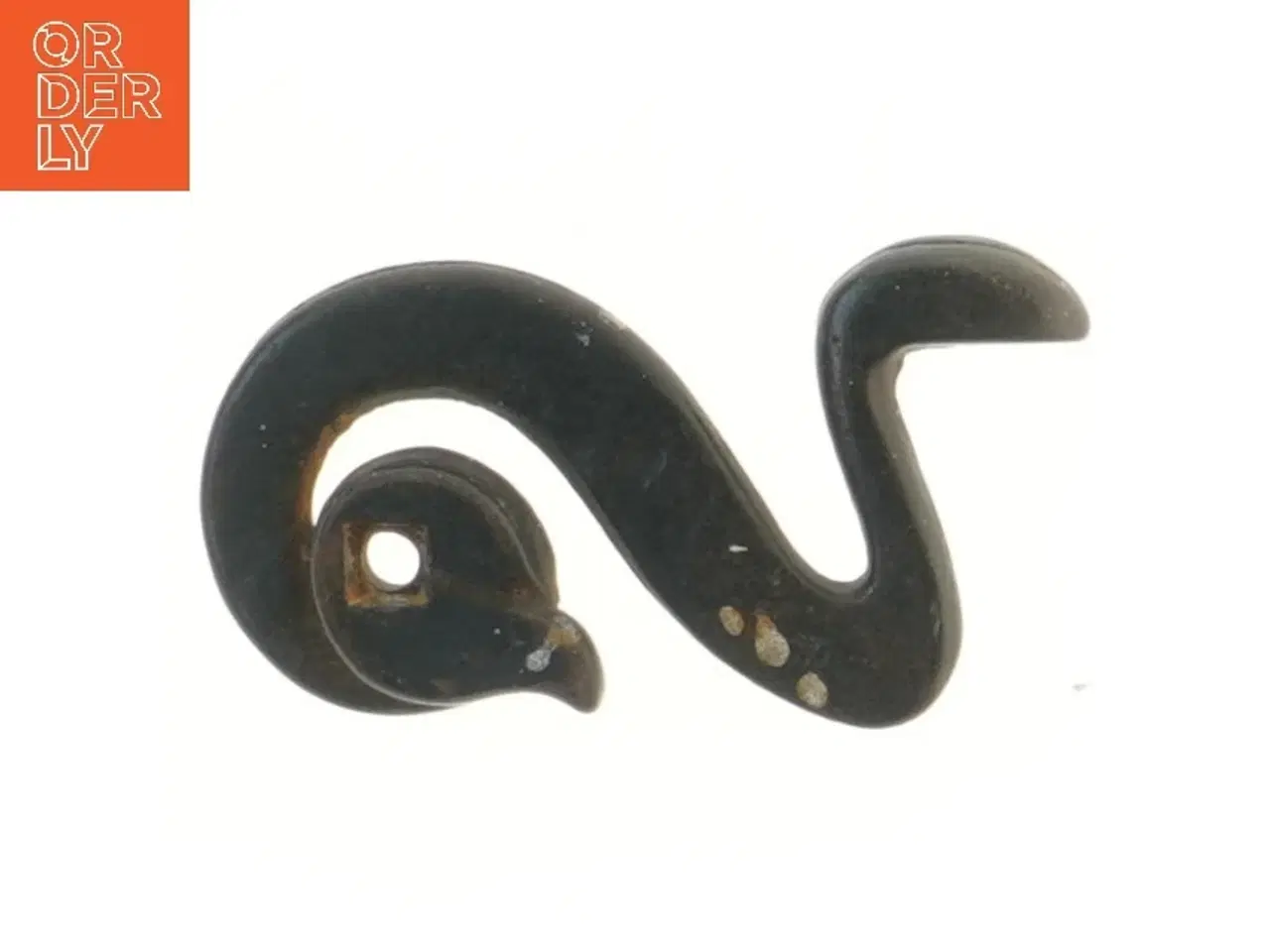 Billede 2 - Sort dekoration i form af en slynget figur (str. 13x7 cm)