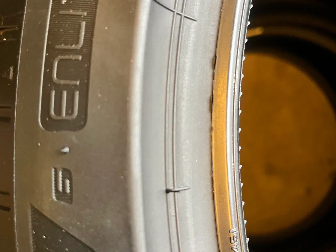 Billede 3 - Nye 215-45-20 sommerdæk Bridgestone