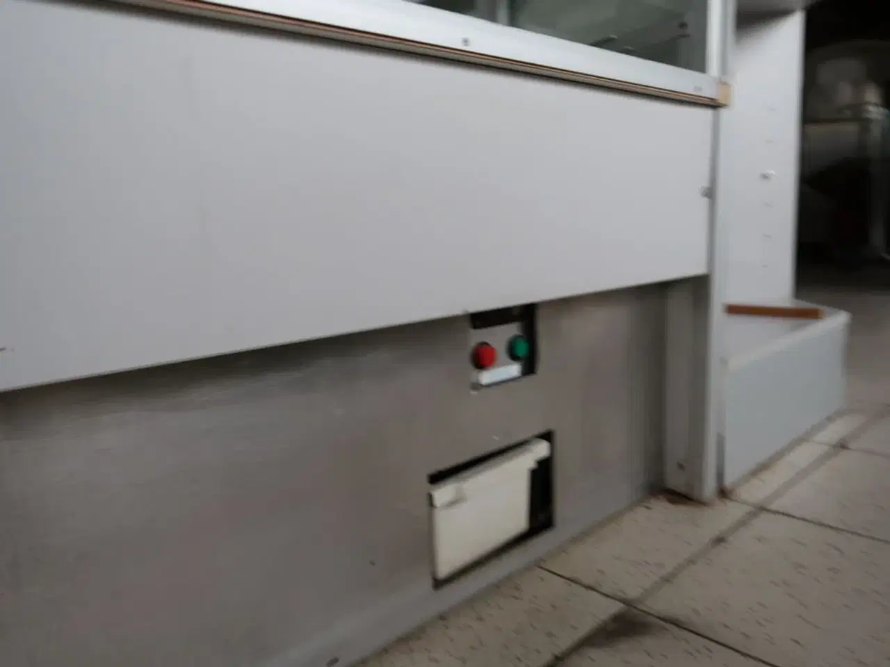 Billede 9 - 3 stk. kølediske samt bord