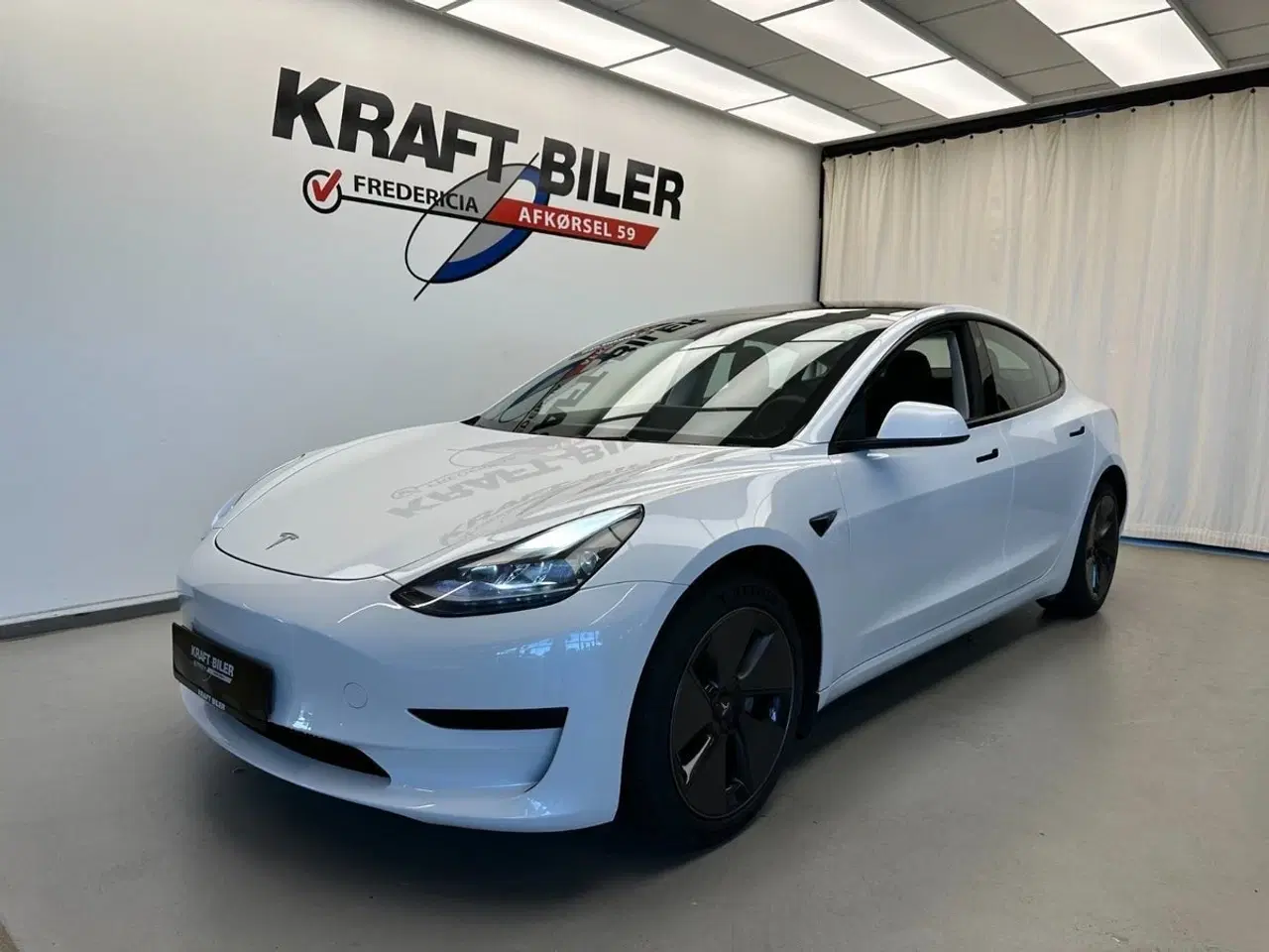 Billede 1 - Tesla Model 3  RWD