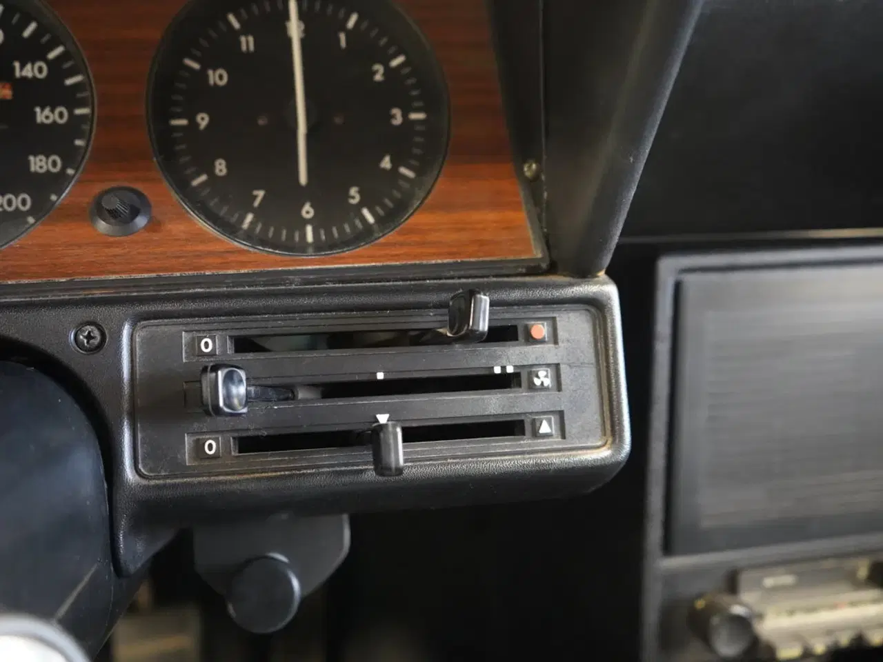 Billede 15 - OPEL REKORD fra 1976 – på auktion 14. maj