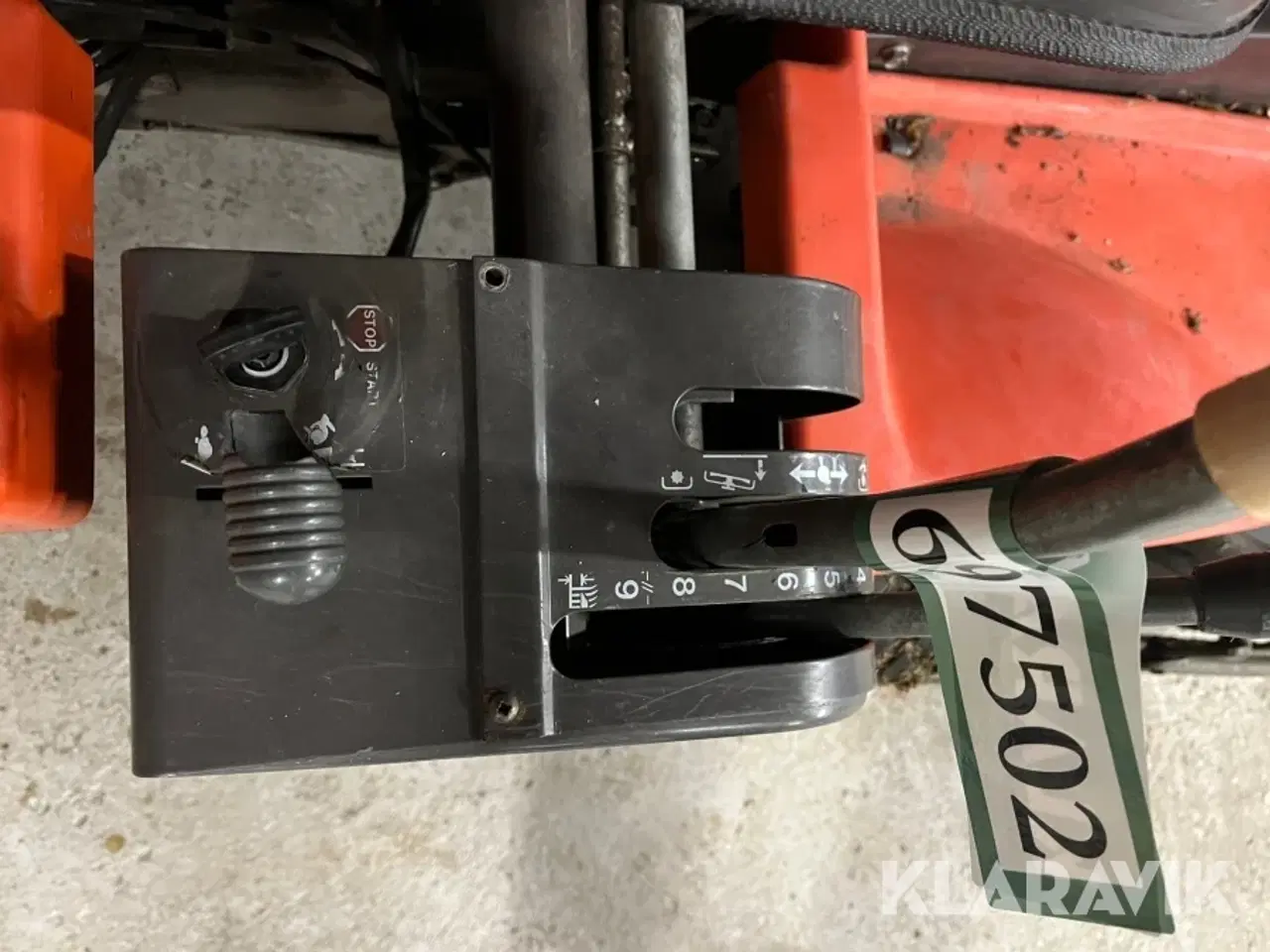 Billede 11 - Græsslåmaskine Husqvarna Rider R 13 Bioklip