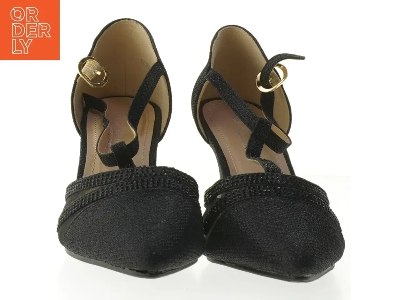 Billede 3 - Sort stilletto hæl sko str. 41 fra Chink-Me (str. 41 )