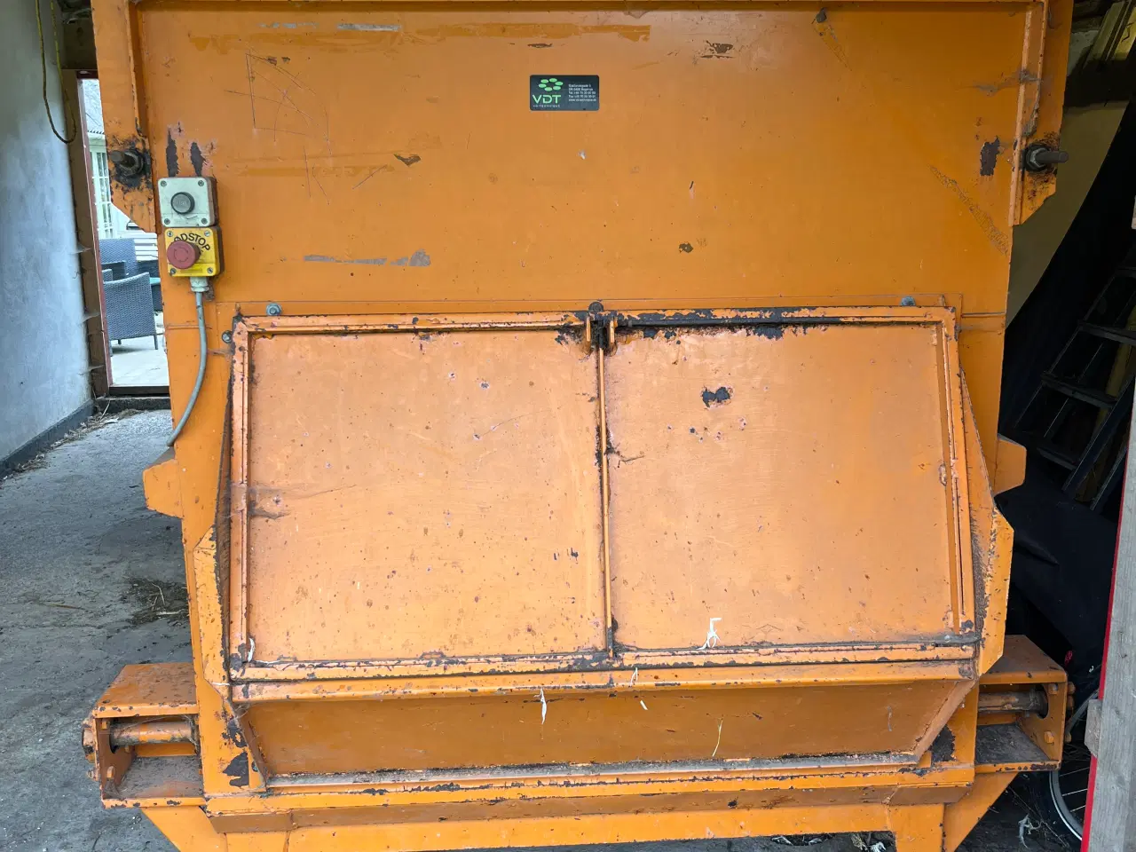 Billede 1 - Ældre foderblander, fungerer godt.