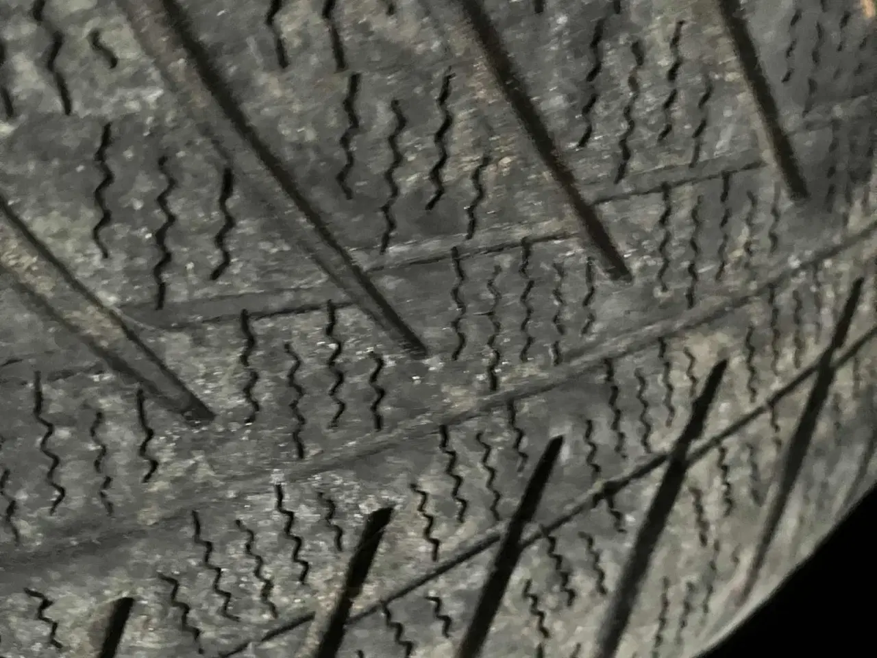 Billede 3 - Vinterhjul 195/65 15 fra peugeot 308 årg 2013