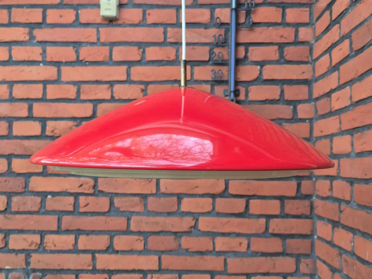 Billede 1 - Rød retrolampe med lækkert design