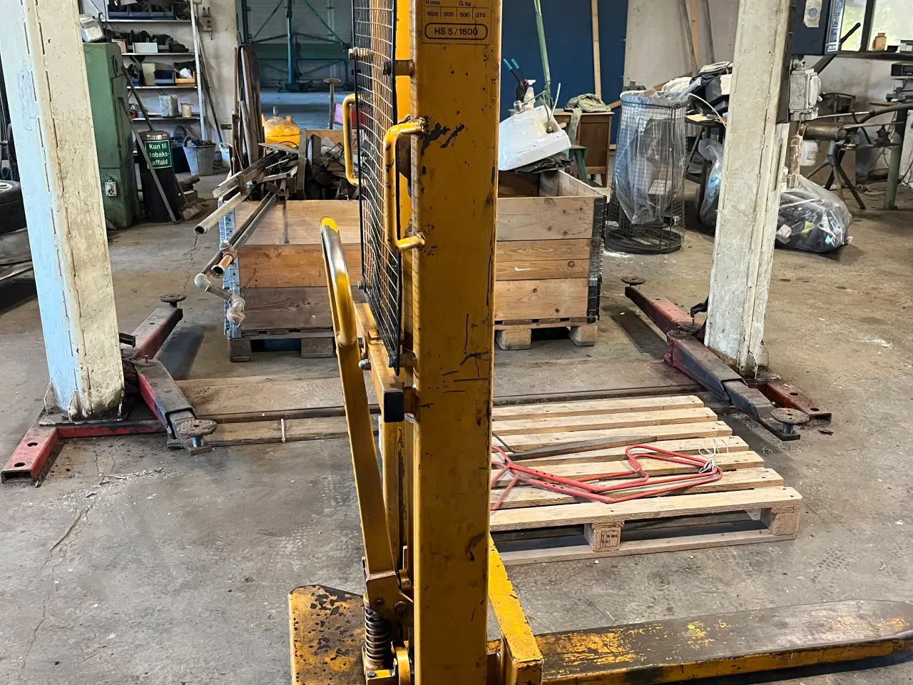 Billede 2 - Palleløfter, virker som den skal.