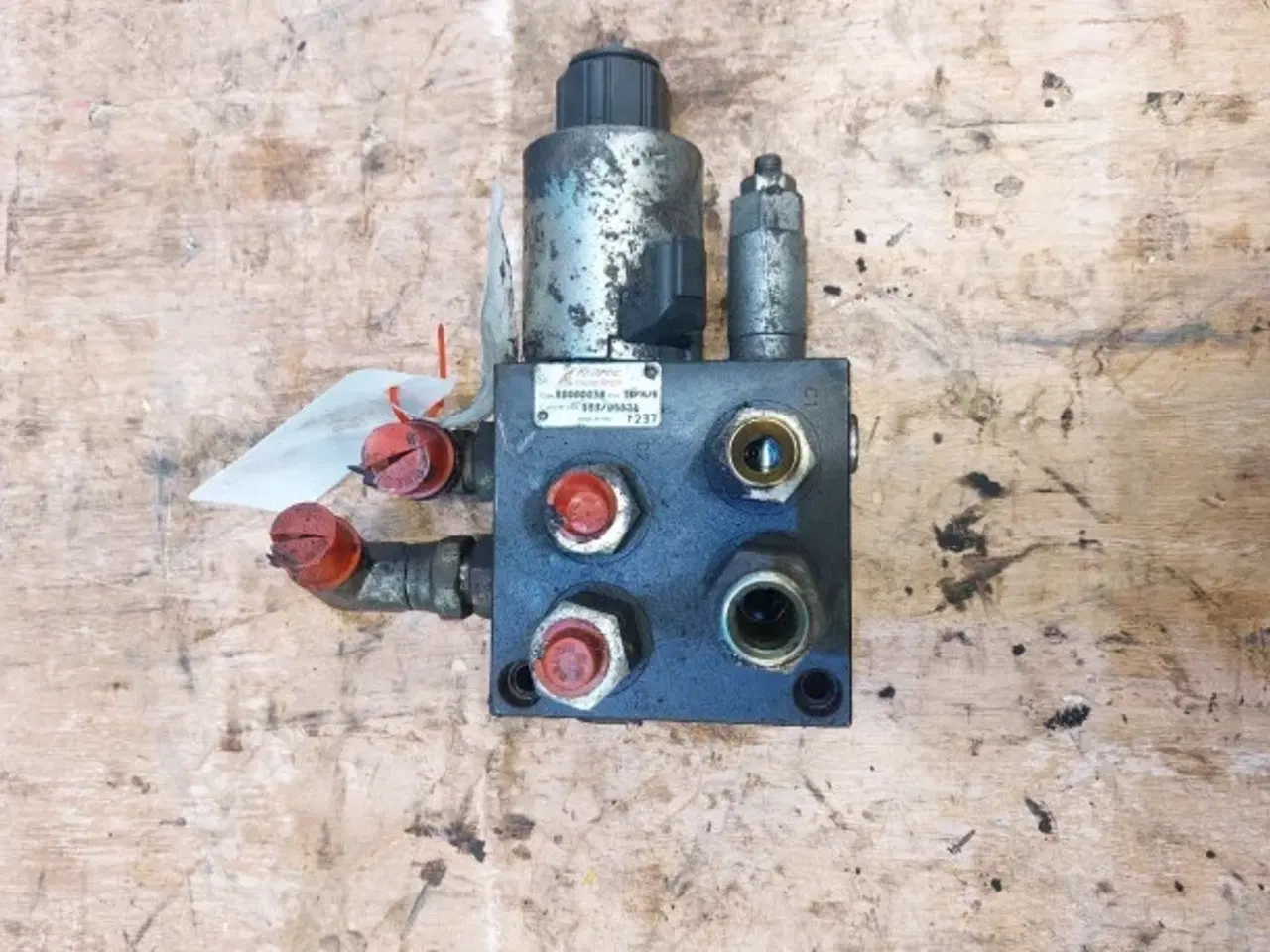 Billede 3 - JCB 4CX Ventilblok 333/06524 